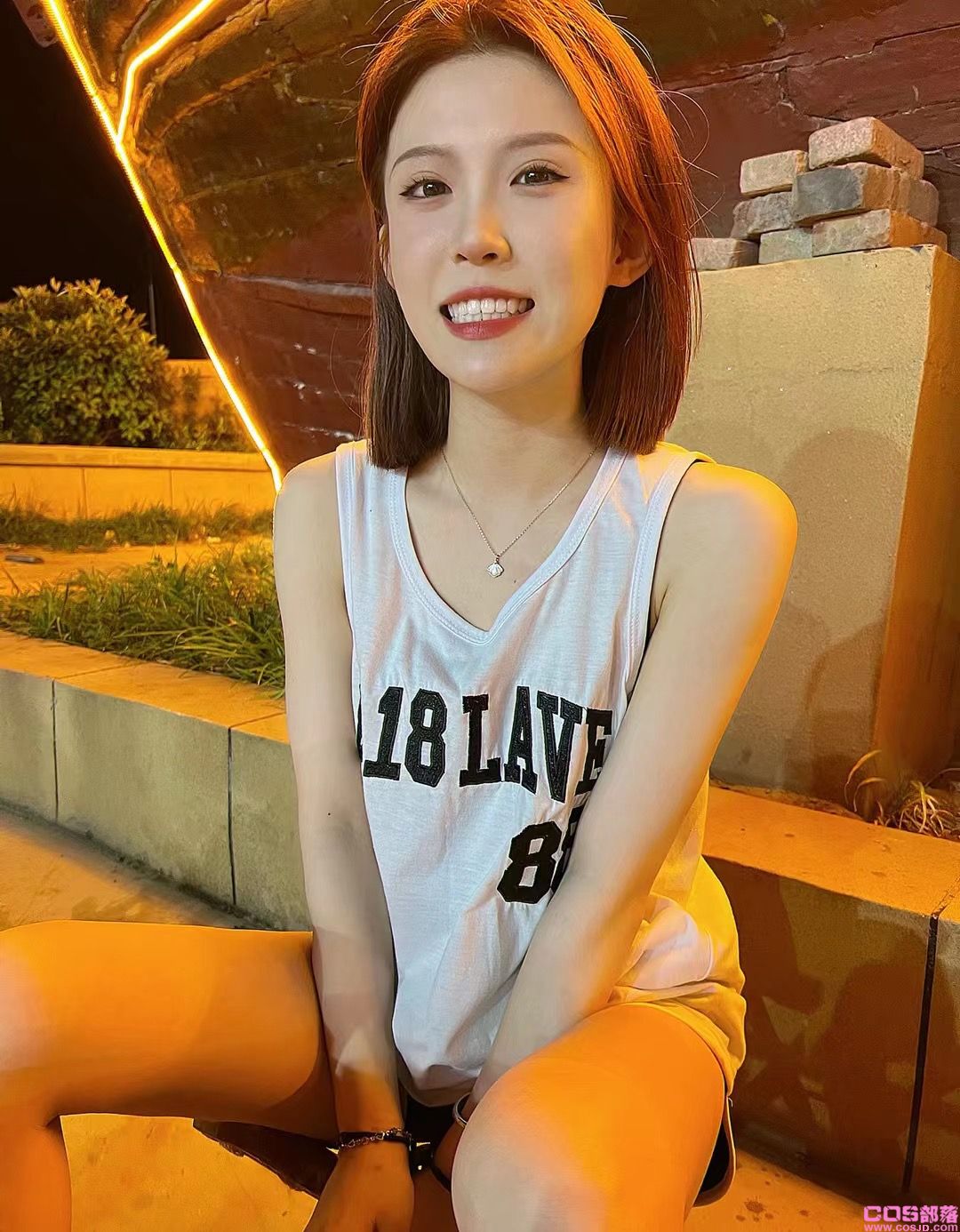 漂亮姐姐看过来(图2)